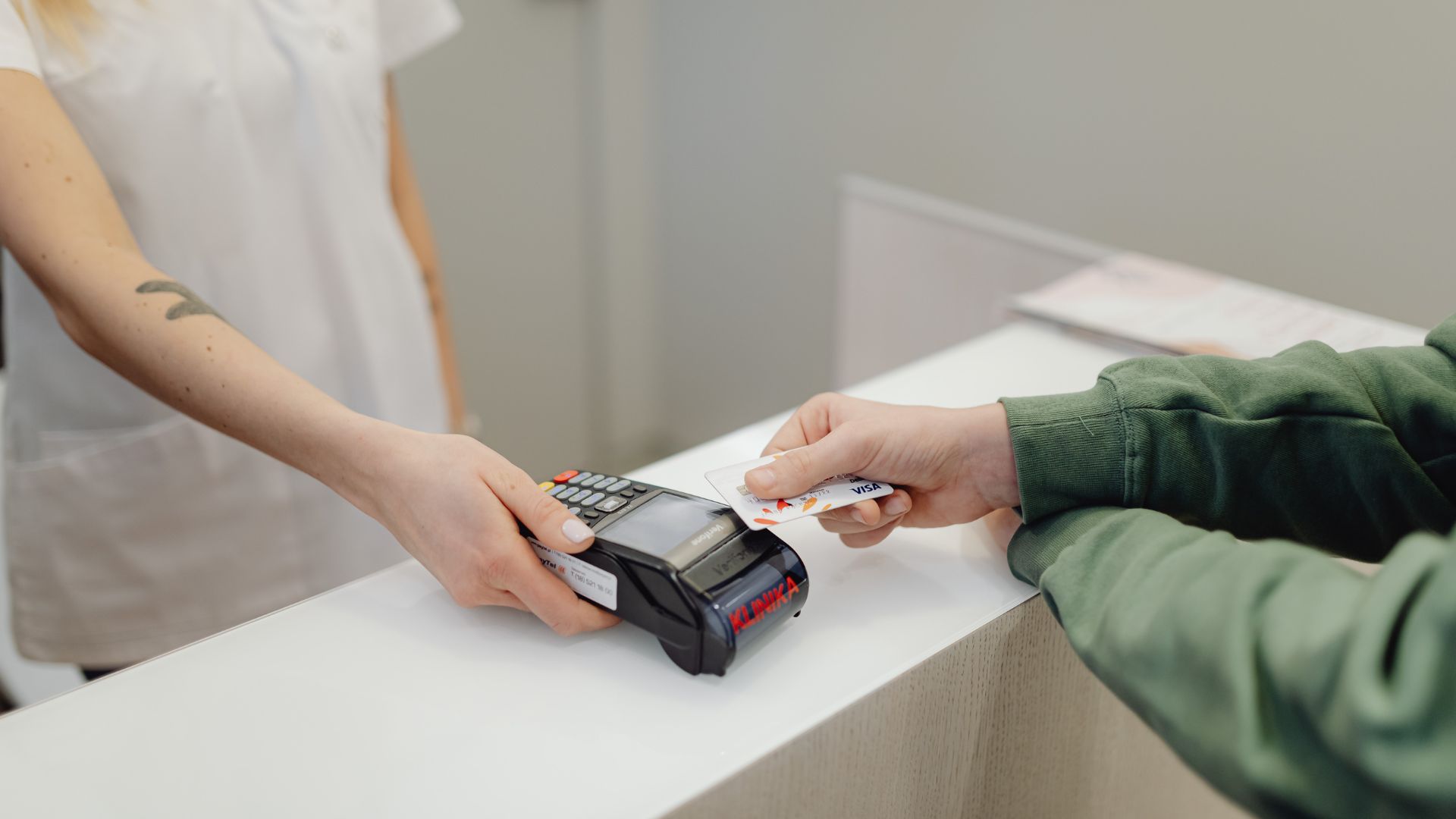 How to Pay for Shopping Subscriptions in Morocco